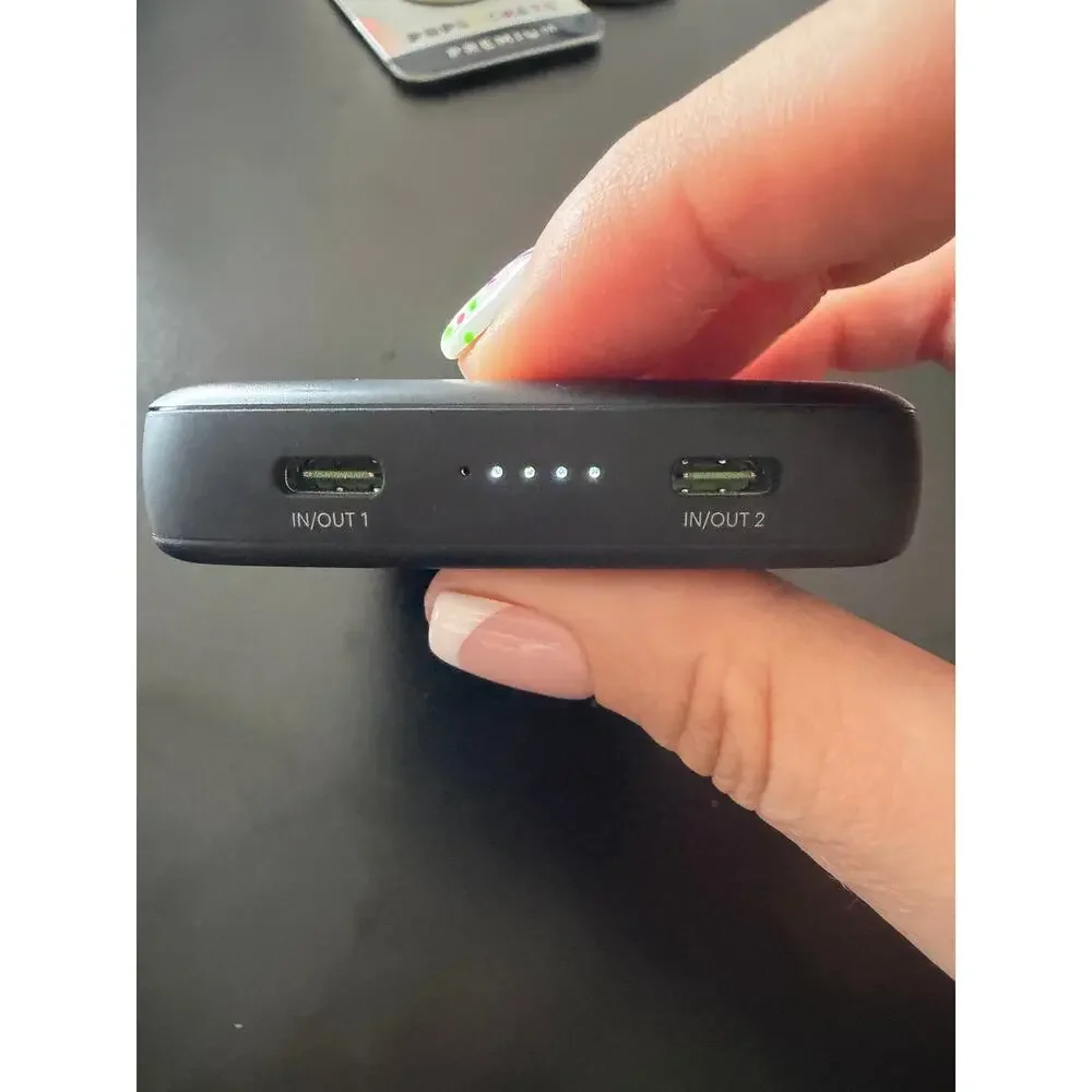 Casely Power Pod - MagSafe wireless portable charger - Gen2